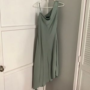 ONLY WORN ONCE LULU’S DRESS ! ✨✨✨